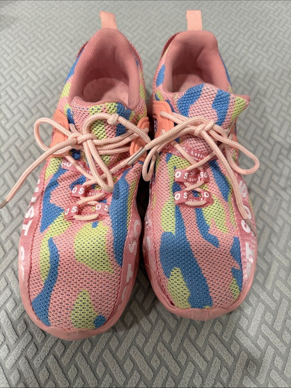 Just So So Women's Pink Camouflage Lace Up Tennis Shoes Size EU 39